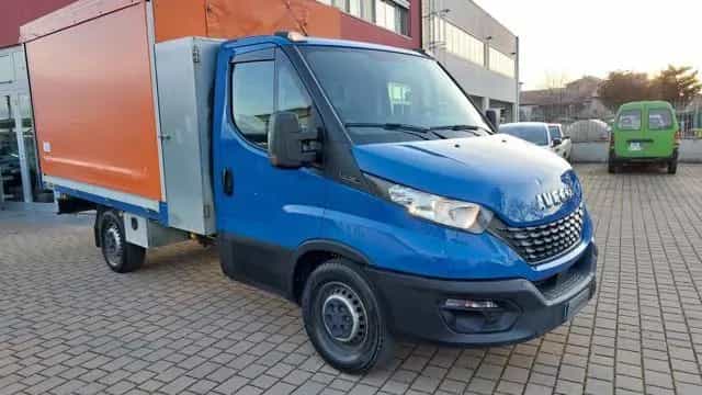 Iveco Daily Daily 35S12 2.3 PM Centinato e Rif. Attrez 08/2021-photo-0