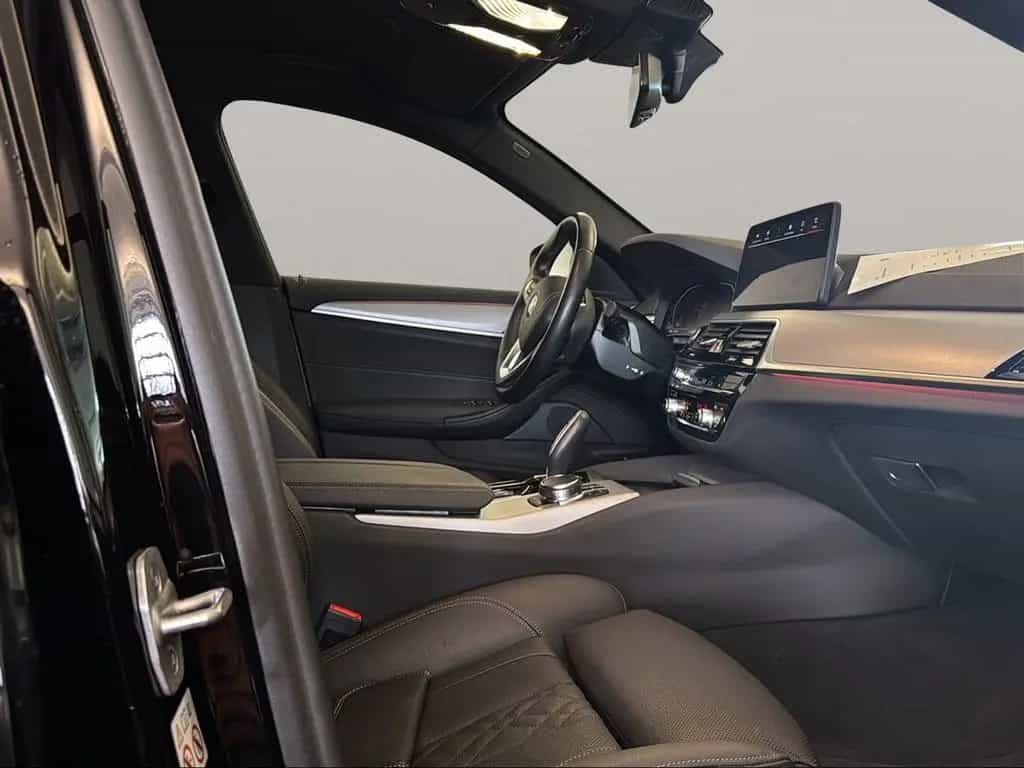 BMW 5 Series 520d Touring AHK LiveCockpitProf Head-Up Kamera 03/2023-photo-5