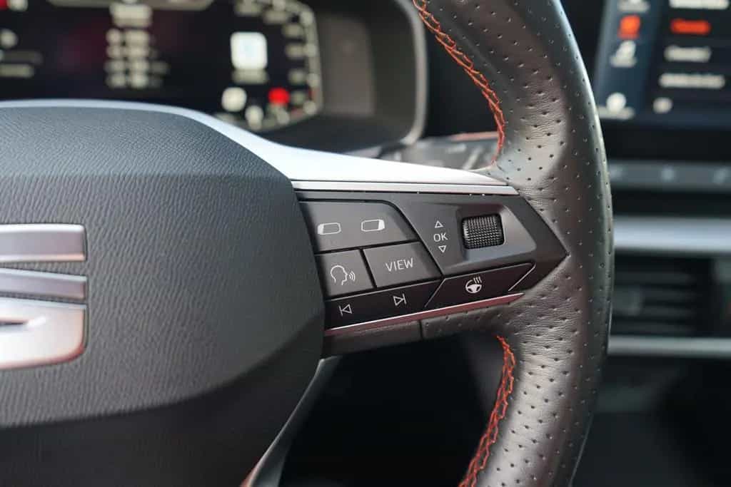 Seat Leon Sportstourer 1.5 FR LED ACC Totwinkel PDC 12/2020-photo-17