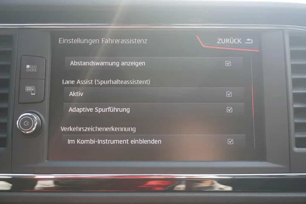 Seat Leon ST 1.5 FR LED Navi Panorama ACC Sitzheizung 04/2020-photo-16