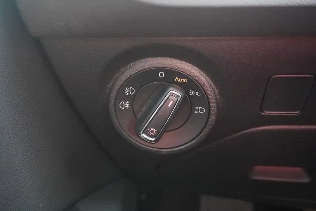 Seat Leon ST 1.5 FR LED Navi Panorama ACC Sitzheizung 04/2020-photo-27