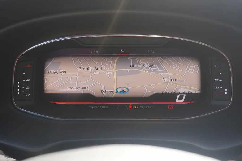 Seat Leon ST 1.5 FR LED Navi Panorama ACC Sitzheizung 04/2020-photo-31