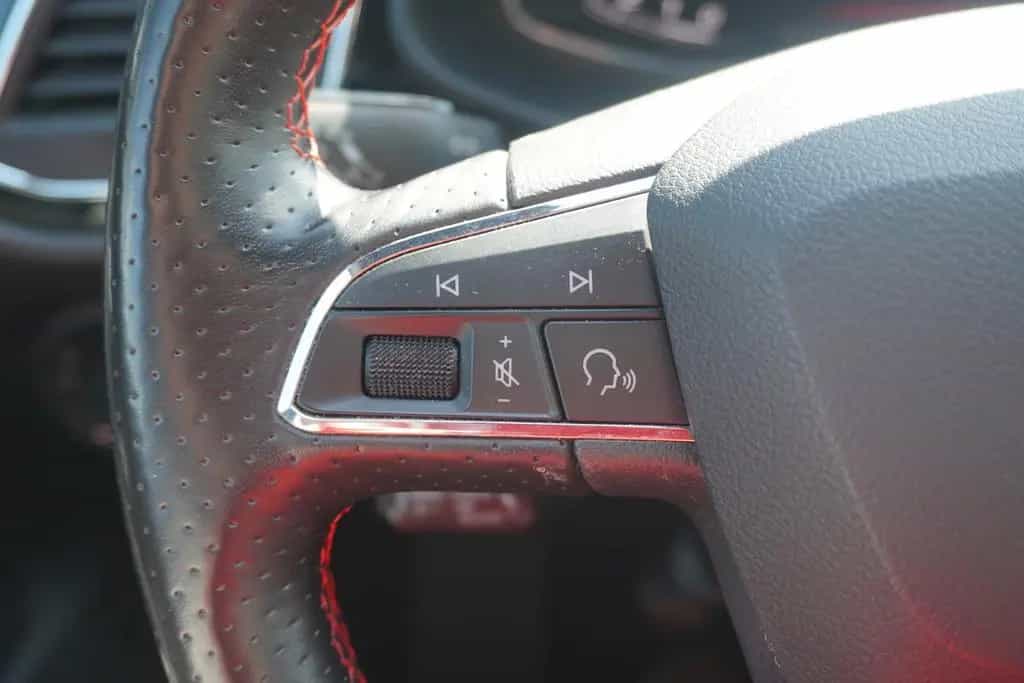Seat Leon ST 1.5 FR LED Navi Panorama ACC Sitzheizung 04/2020-photo-32
