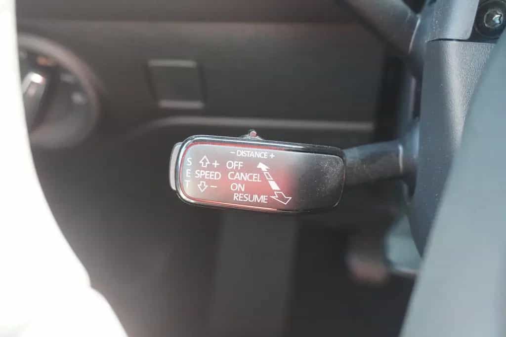 Seat Leon ST 1.5 FR LED Navi Panorama ACC Sitzheizung 04/2020-photo-36