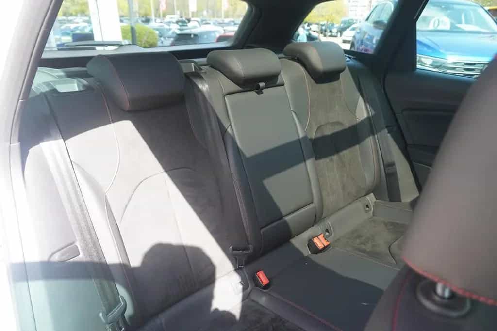 Seat Leon ST 1.5 FR LED Navi Panorama ACC Sitzheizung 04/2020-photo-42