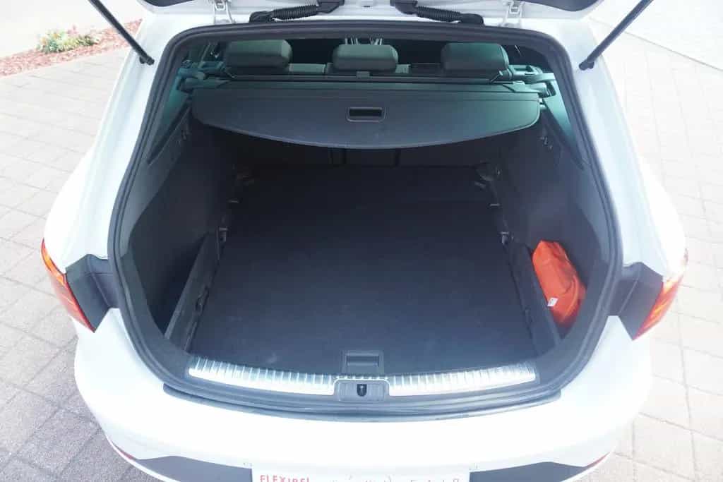 Seat Leon ST 1.5 FR LED Navi Panorama ACC Sitzheizung 04/2020-photo-43