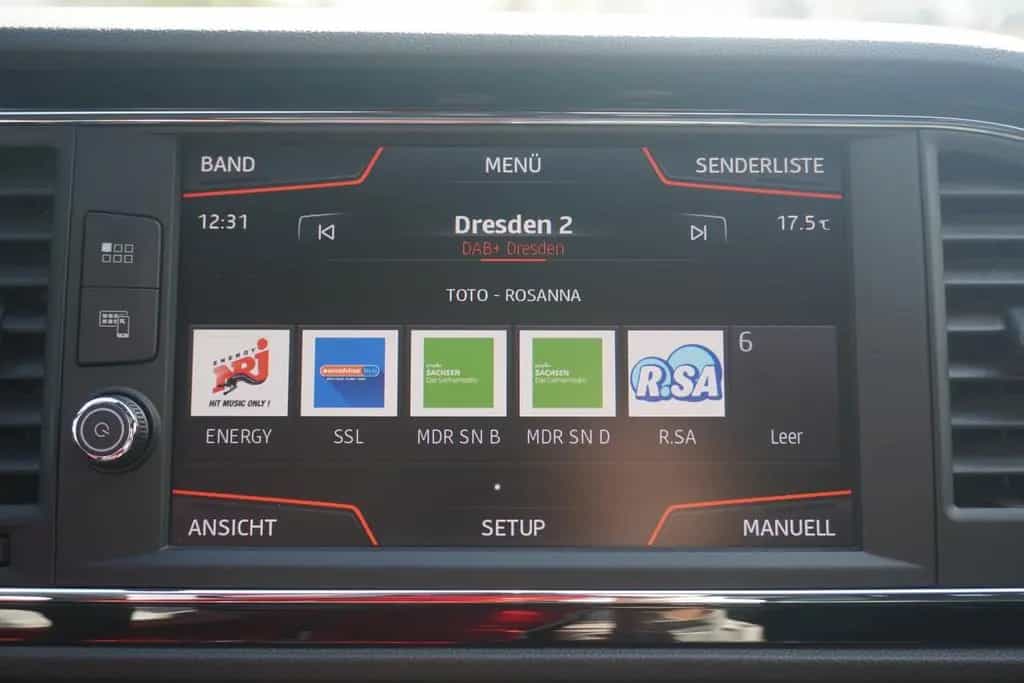 Seat Leon ST 1.5 FR LED Navi Panorama ACC Sitzheizung 04/2020-photo-9