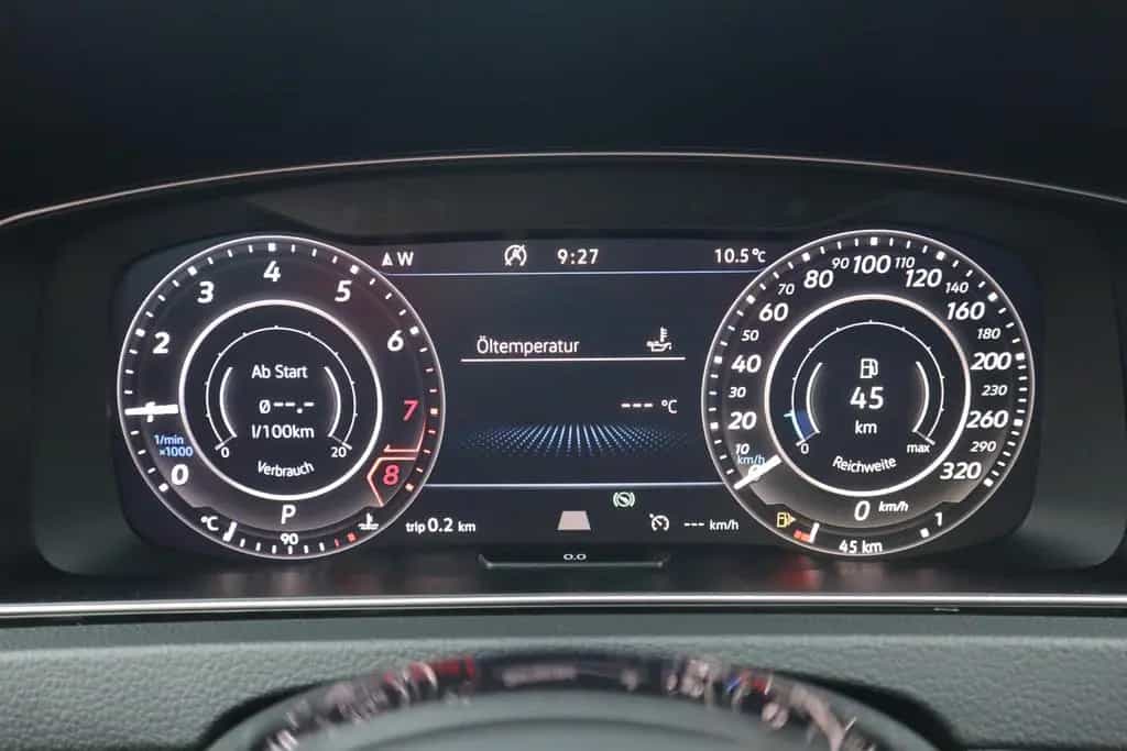 Volkswagen Golf VII Variant R 2.0 TSI Dynaudio Kamera ACC 03/2019-photo-13