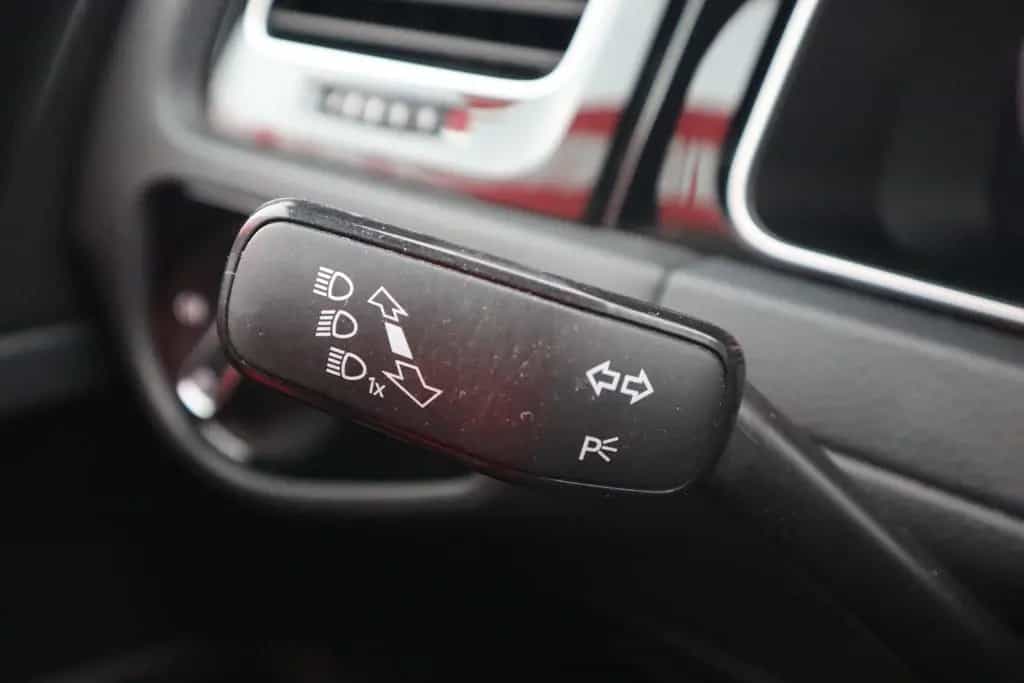 Volkswagen Golf VII Variant R 2.0 TSI Dynaudio Kamera ACC 03/2019-photo-19