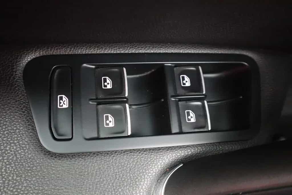 Volkswagen Golf VII Variant R 2.0 TSI Dynaudio Kamera ACC 03/2019-photo-23