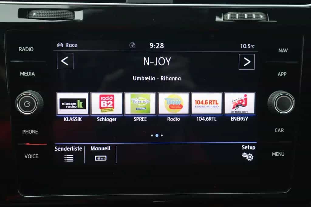 Volkswagen Golf VII Variant R 2.0 TSI Dynaudio Kamera ACC 03/2019-photo-24