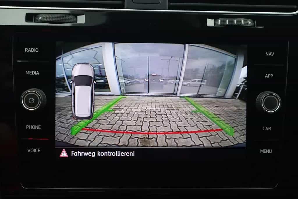 Volkswagen Golf VII Variant R 2.0 TSI Dynaudio Kamera ACC 03/2019-photo-34