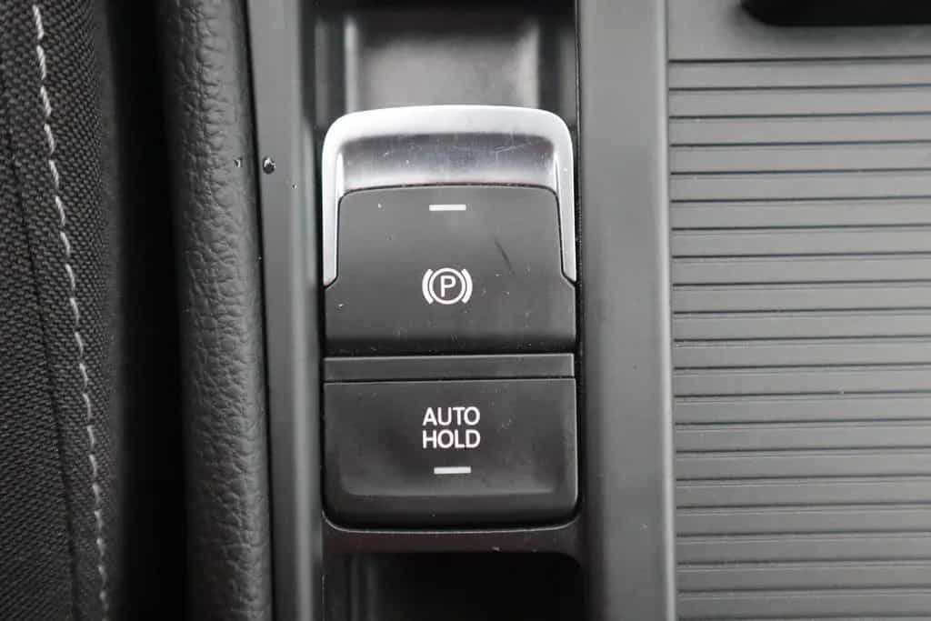 Volkswagen Golf VII Variant R 2.0 TSI Dynaudio Kamera ACC 03/2019-photo-38
