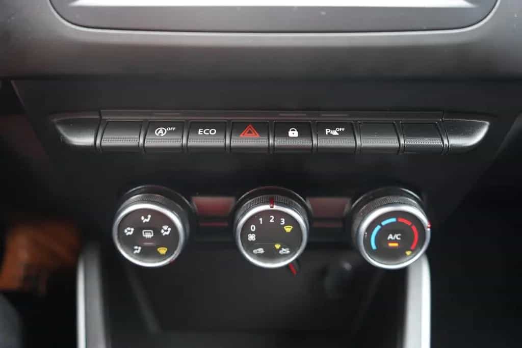 Dacia Duster II 1.3 TCE Prestige Navi Kamera Tempomat 12/2020-photo-17