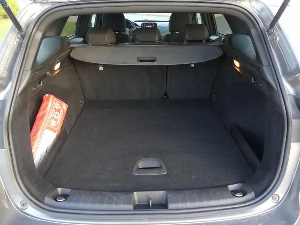 Fiat Tipo Kombi 1.4 Xenon Navi Kamera Sitzheizung Tem 09/2019-photo-30