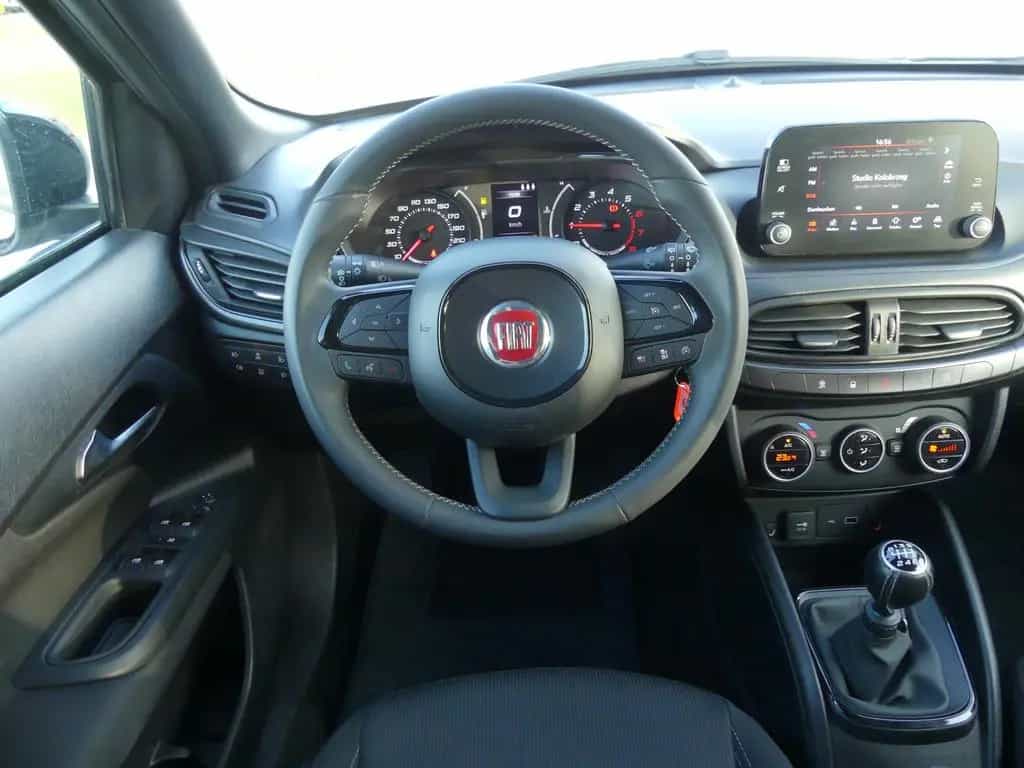 Fiat Tipo Kombi 1.4 Xenon Navi Kamera Sitzheizung Tem 09/2019-photo-9