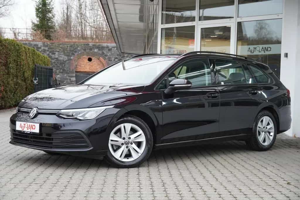 Volkswagen Golf VIII Variant Life eTSI Navi LED Kamera DAB 03/2021-photo-1