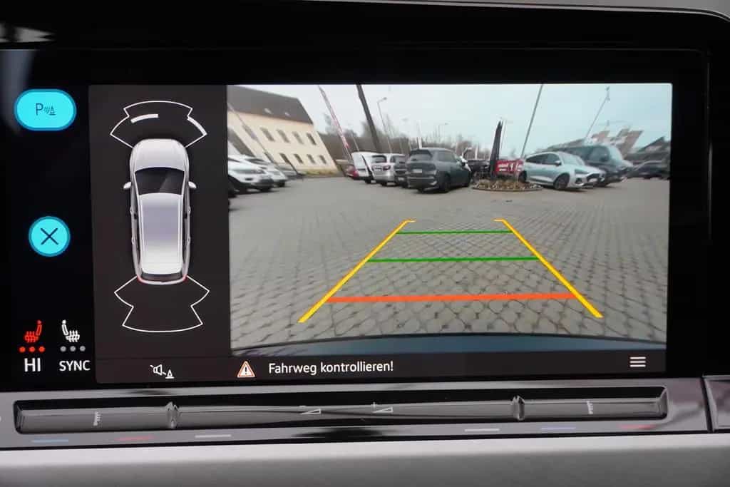 Volkswagen Golf VIII Variant Life eTSI Navi LED Kamera DAB 03/2021-photo-13