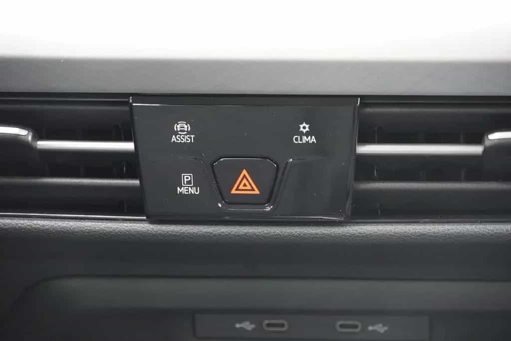 Volkswagen Golf VIII Variant Life eTSI Navi LED Kamera DAB 03/2021-photo-18