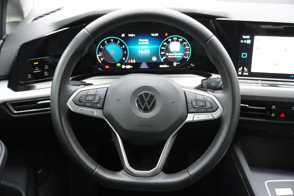 Volkswagen Golf VIII Variant Life eTSI Navi LED Kamera DAB 03/2021-photo-22