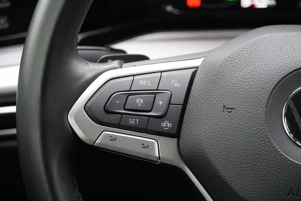 Volkswagen Golf VIII Variant Life eTSI Navi LED Kamera DAB 03/2021-photo-24