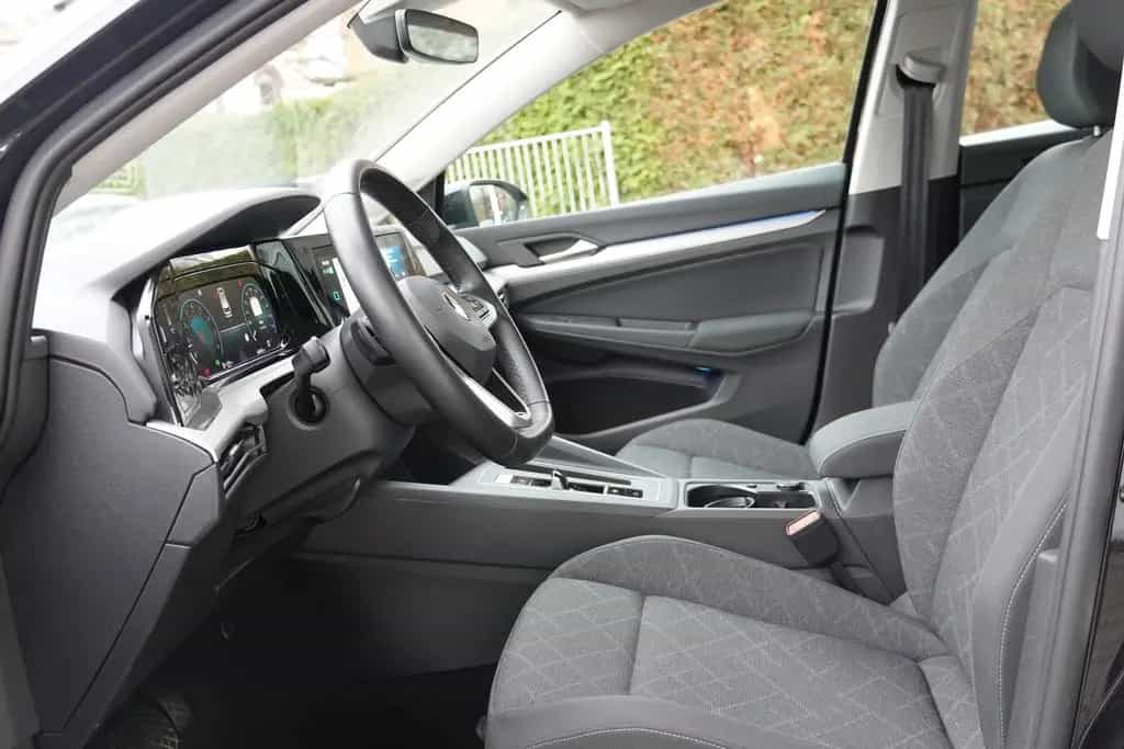 Volkswagen Golf VIII Variant Life eTSI Navi LED Kamera DAB 03/2021-photo-29