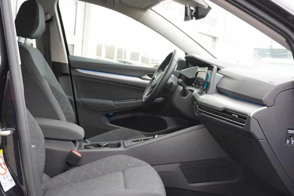 Volkswagen Golf VIII Variant Life eTSI Navi LED Kamera DAB 03/2021-photo-30