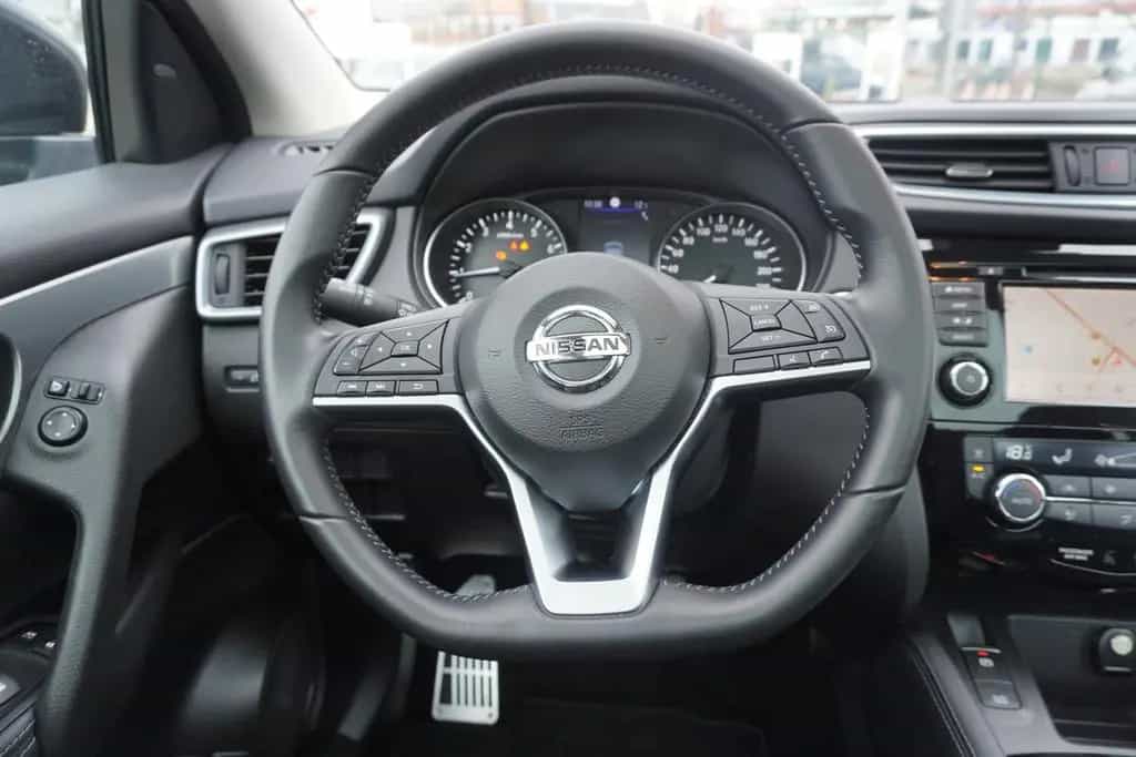 Nissan Qashqai 1.3 N-Connecta LED Navi Panorama 360° 01/2019-photo-16