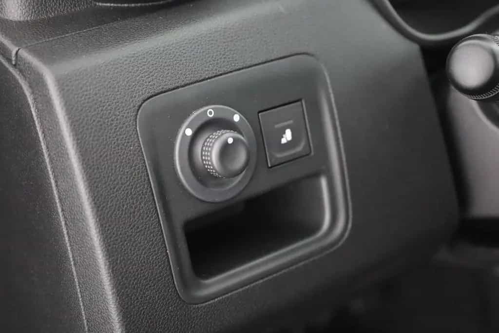 Dacia Duster 1.3 TCe 150 Adventure Navi Leder 360° DAB 01/2020-photo-19