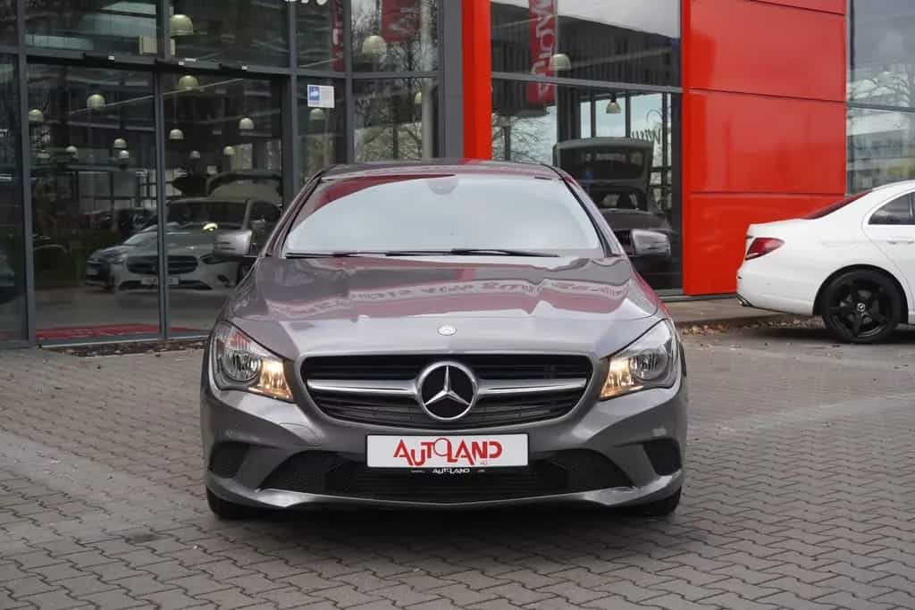 Mercedes-Benz CLA 180 Shooting Brake Sitzheizung Klimaaut. Blu 10/2015-photo-2