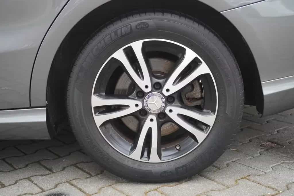 Mercedes-Benz CLA 180 Shooting Brake Sitzheizung Klimaaut. Blu 10/2015-photo-29