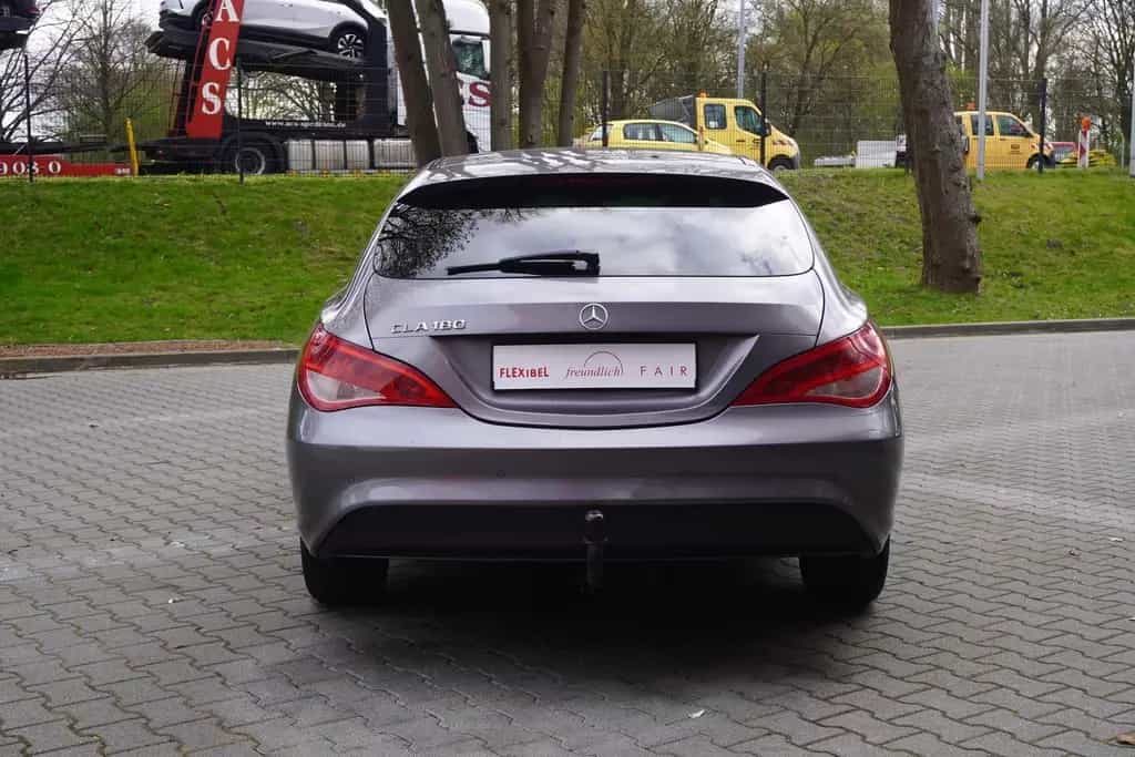 Mercedes-Benz CLA 180 Shooting Brake Sitzheizung Klimaaut. Blu 10/2015-photo-6