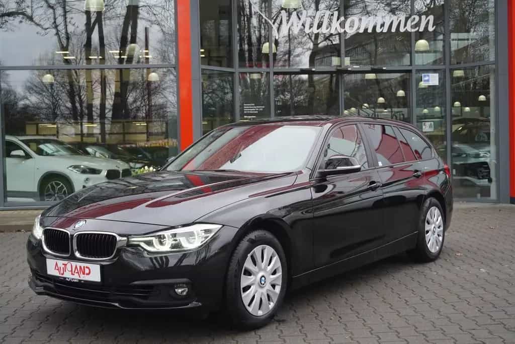 BMW 318 i Touring Aut. LED Head-Up Navi Sitzheizung 11/2016-photo-1
