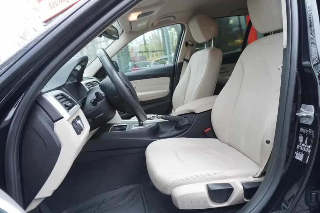 BMW 318 i Touring Aut. LED Head-Up Navi Sitzheizung 11/2016-photo-10