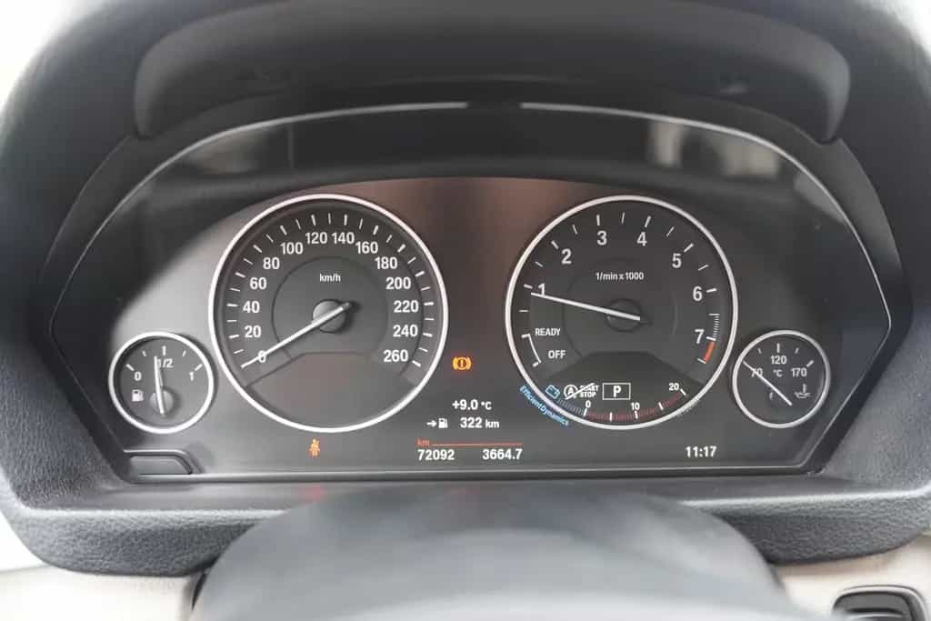 BMW 318 i Touring Aut. LED Head-Up Navi Sitzheizung 11/2016-photo-15