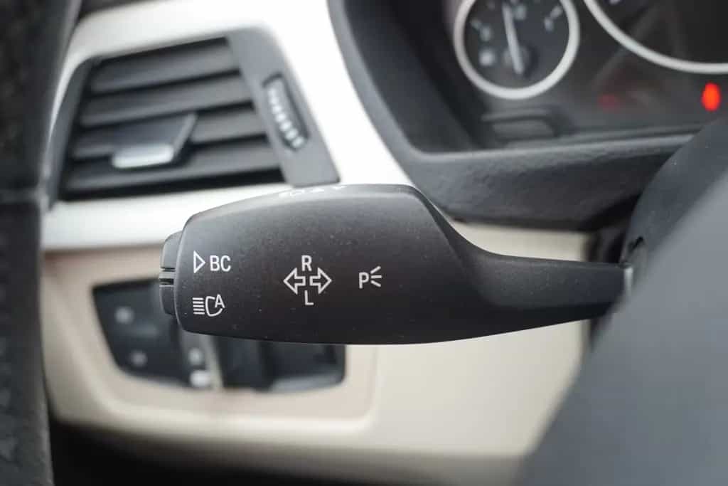 BMW 318 i Touring Aut. LED Head-Up Navi Sitzheizung 11/2016-photo-18