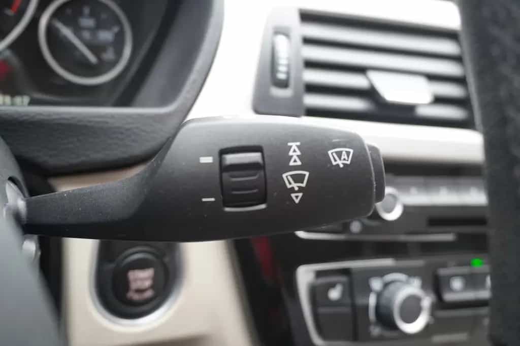 BMW 318 i Touring Aut. LED Head-Up Navi Sitzheizung 11/2016-photo-19