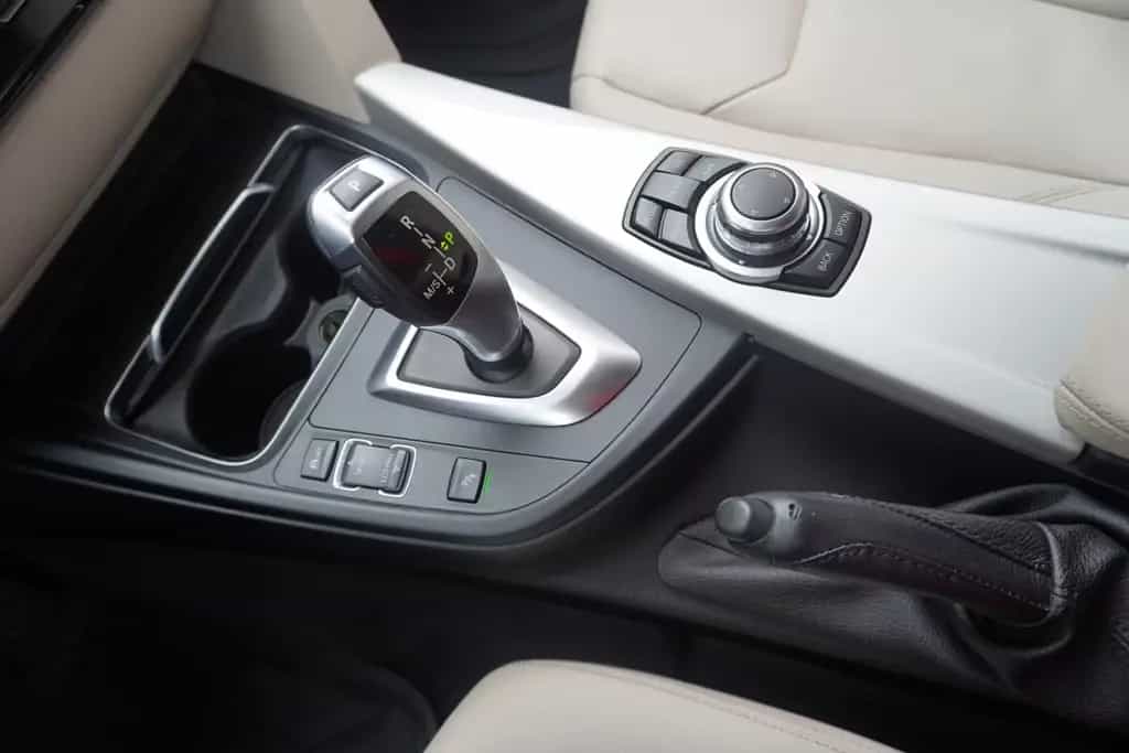 BMW 318 i Touring Aut. LED Head-Up Navi Sitzheizung 11/2016-photo-26