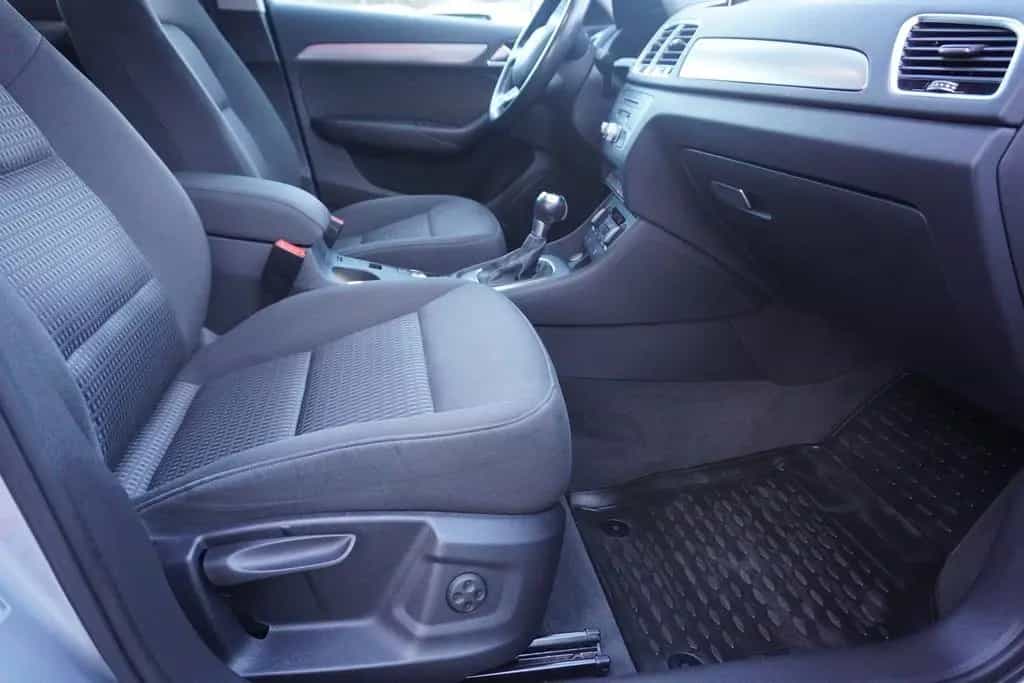 Audi Q3 1.4 TFSI design S-Line Totwinkel Navi LED AHK 03/2015-photo-12
