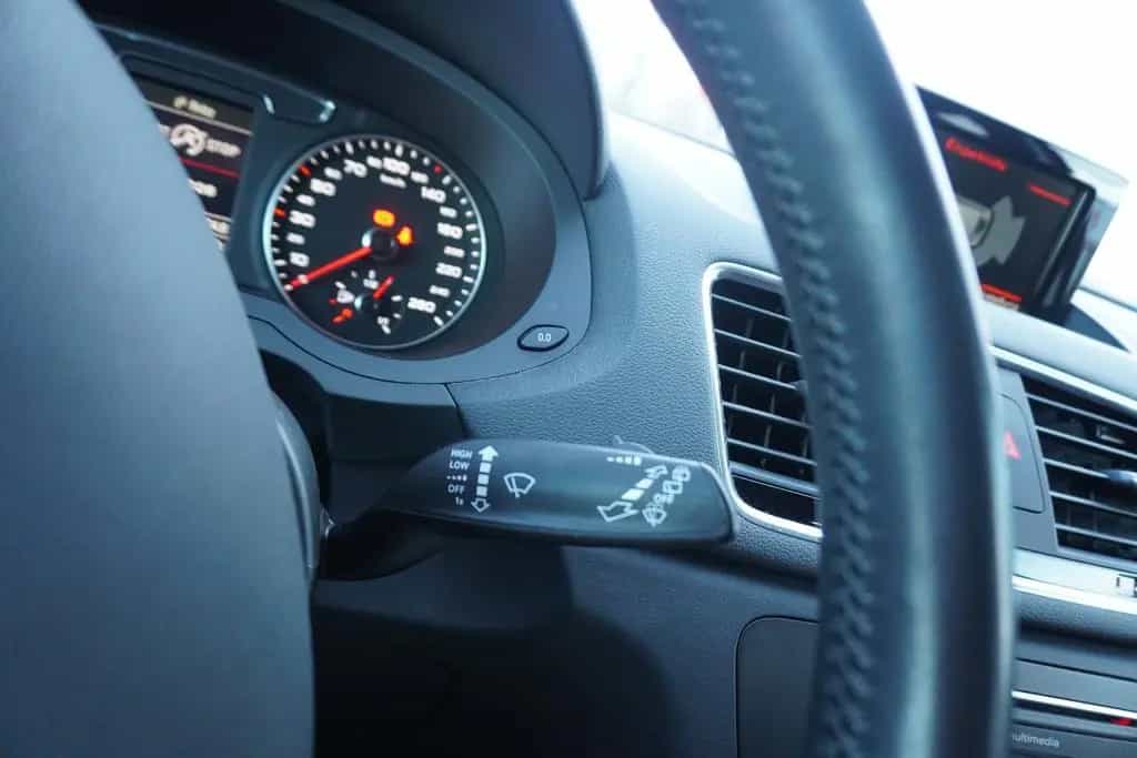 Audi Q3 1.4 TFSI design S-Line Totwinkel Navi LED AHK 03/2015-photo-18