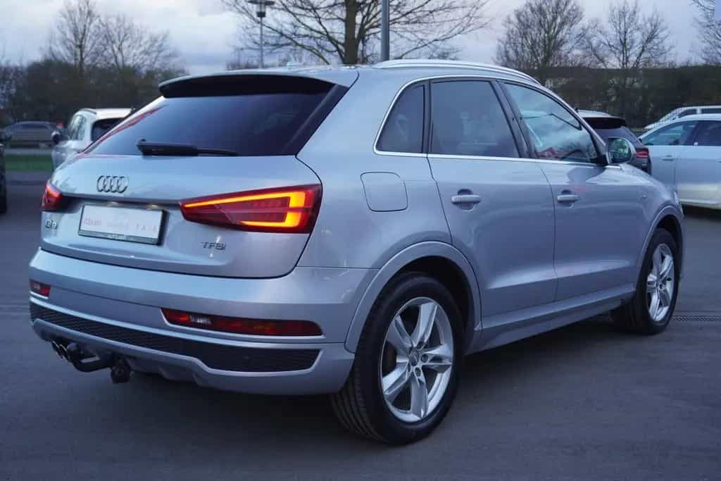 Audi Q3 1.4 TFSI design S-Line Totwinkel Navi LED AHK 03/2015-photo-3