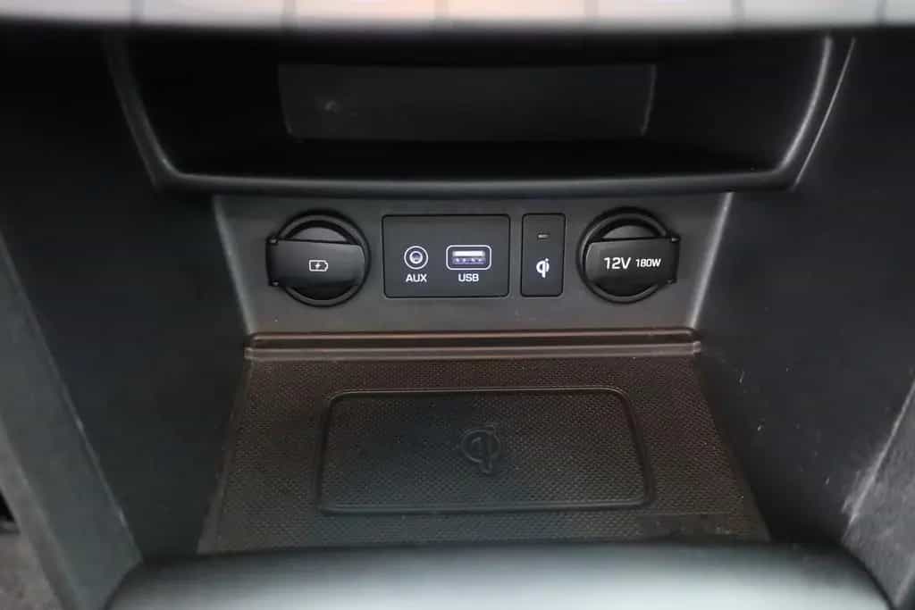 Hyundai KONA 1.6 T-GDI 4WD Style Sitzbelüftung Panorama 12/2018-photo-12