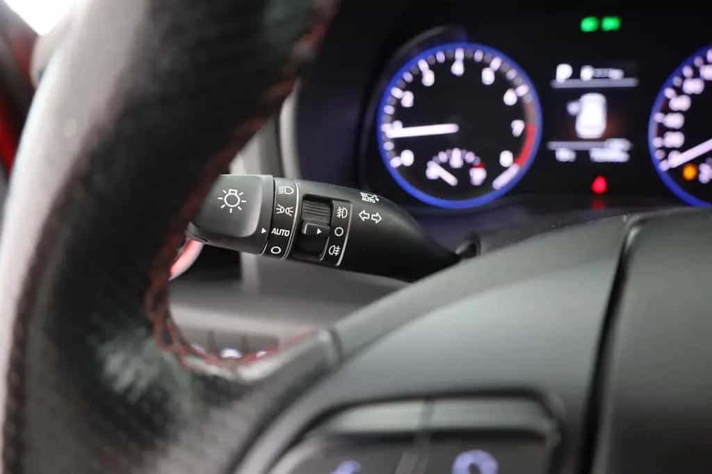 Hyundai KONA 1.6 T-GDI 4WD Style Sitzbelüftung Panorama 12/2018-photo-19
