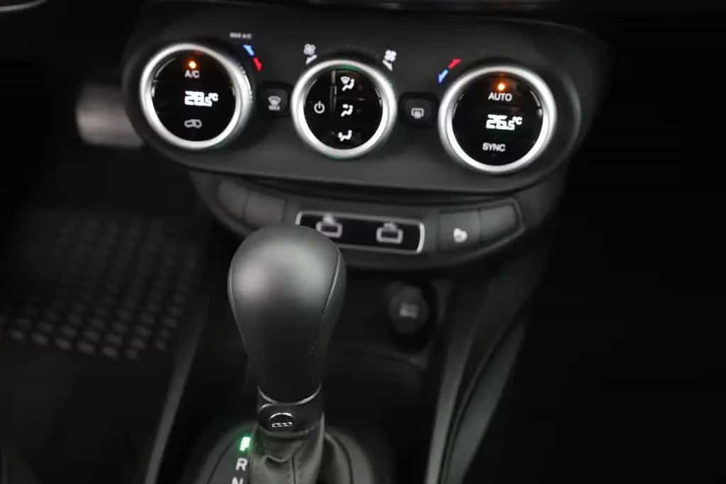 Fiat 500X 1.4T Aut. LED Kamera Tempomat App-Connect 12/2025-photo-12
