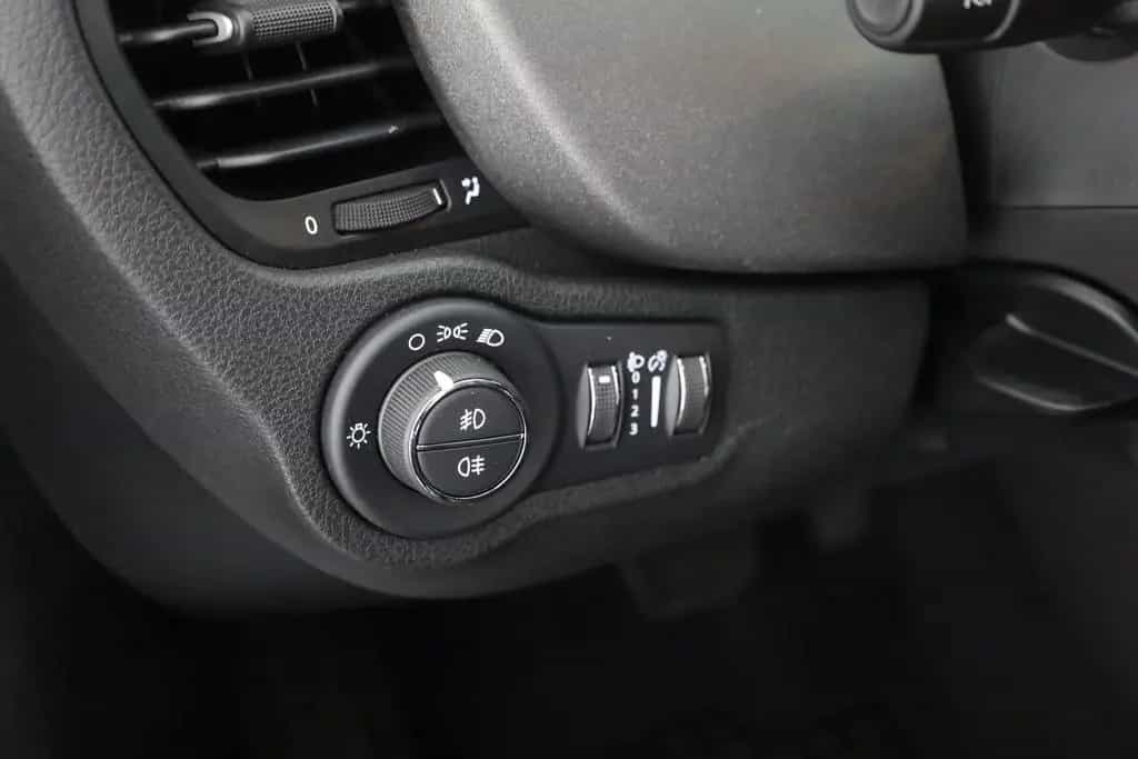 Fiat 500X 1.4T Aut. LED Kamera Tempomat App-Connect 12/2025-photo-19