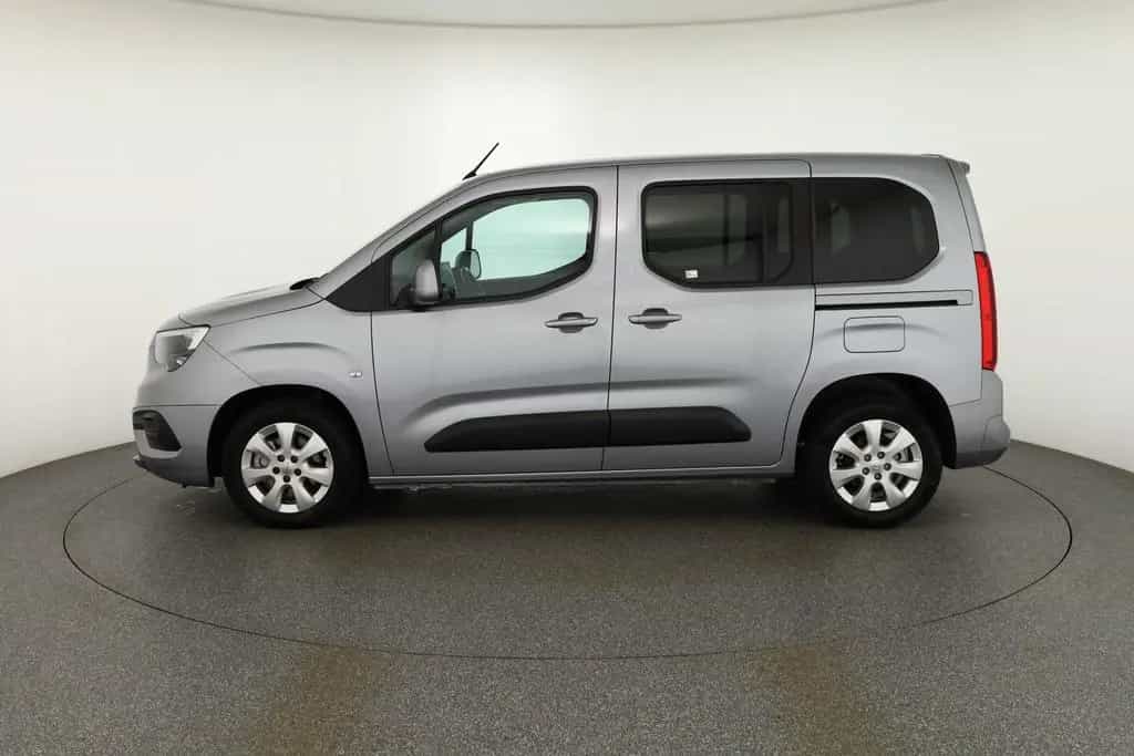 Opel Combo 1.2 Life E Elegance Aut. 360° Kamera Navi 08/2021-photo-1