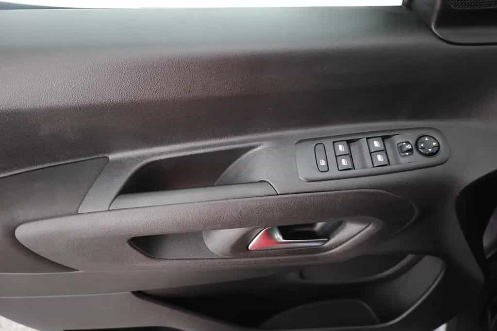Opel Combo 1.2 Life E Elegance Aut. 360° Kamera Navi 08/2021-photo-20