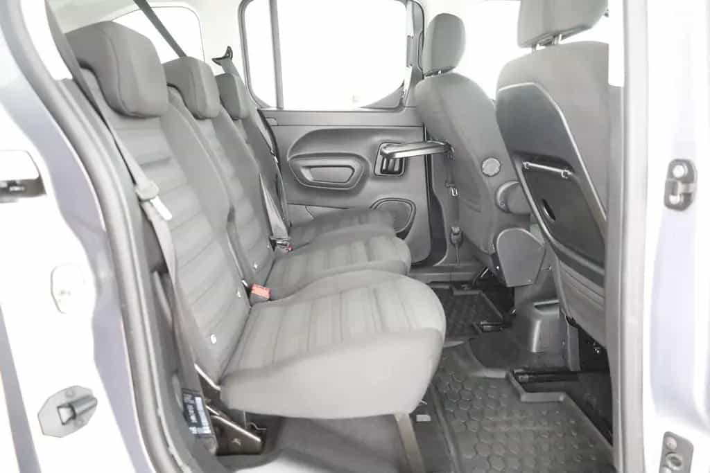 Opel Combo 1.2 Life E Elegance Aut. 360° Kamera Navi 08/2021-photo-23