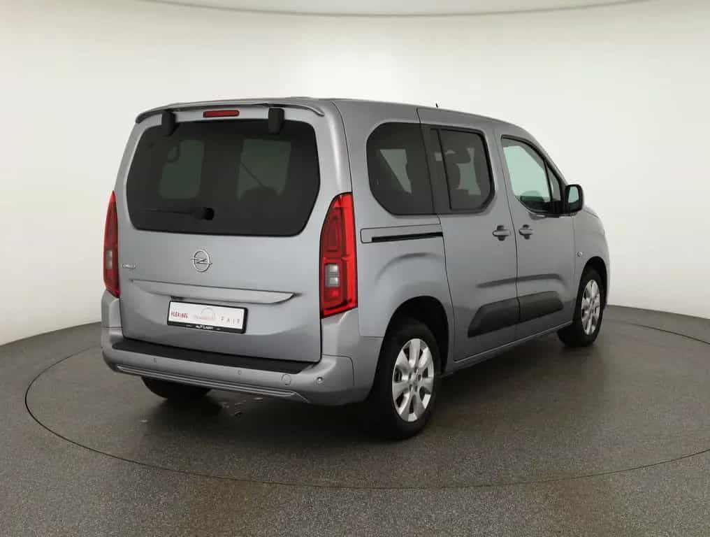 Opel Combo 1.2 Life E Elegance Aut. 360° Kamera Navi 08/2021-photo-4