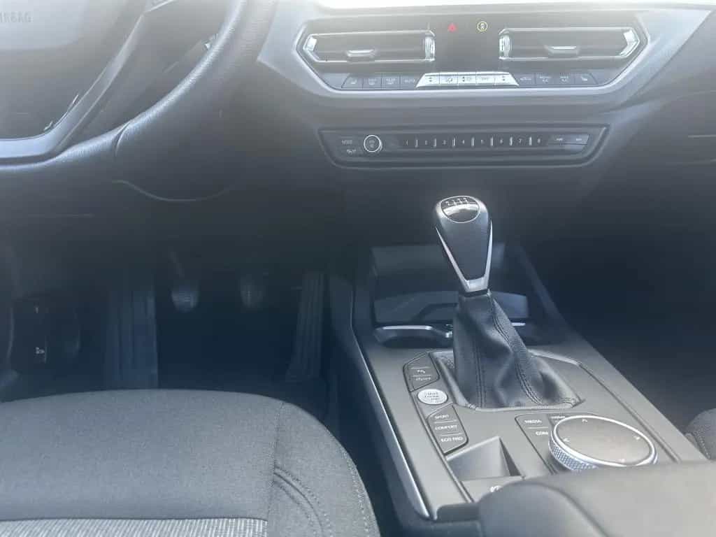 BMW 118 i Advantage LED* Head-Up* SHZ* 05/2021-photo-15